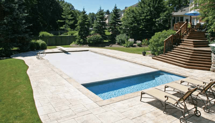 Best Swimming Pool Covers: Types, Tips & Buying Guide