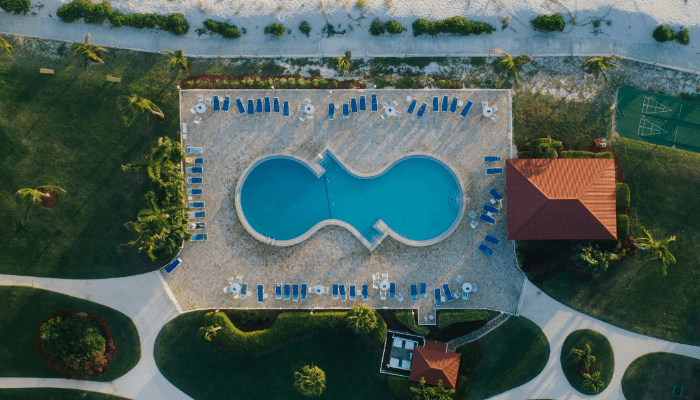 Top 10 Biggest Pools in the World: Largest Pools Ranked