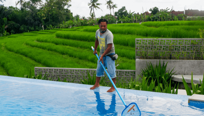 How to Clean a Pool Without a Vacuum (7 Methods)