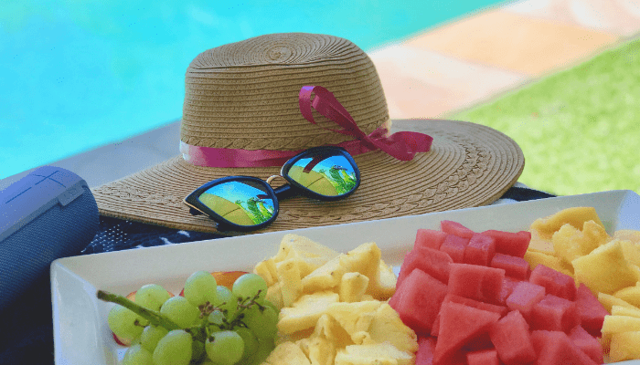 15+ Easy Poolside Appetizers for Summer Parties