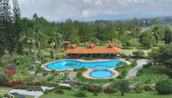 Swimming Pools in Portugal and Why Build Your Own