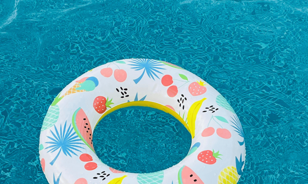 Vinyl-Liner Pools: Pros, Costs & Buyer’s Guide 2026